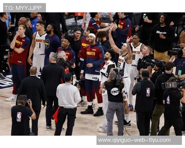 阿德尔曼称戈登对伤势乐观今日出场决定被认为正确 阿德尔曼称戈登对伤势乐观今日出场决定被认为正确